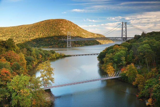 Private Hike/Wineries/Walkway Over the Hudson/1 night Hotel - Key Points