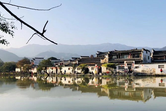 Private Hiking Tour along Xihong Ancient Trail in Huangshan City & Mt. Qiyun - Key Points