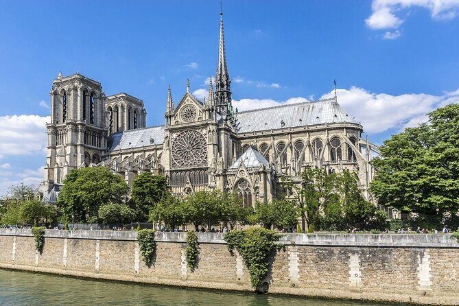 Private Historical Tour of Notre Dame - The Itinerary: A Step-by-Step Walkthrough