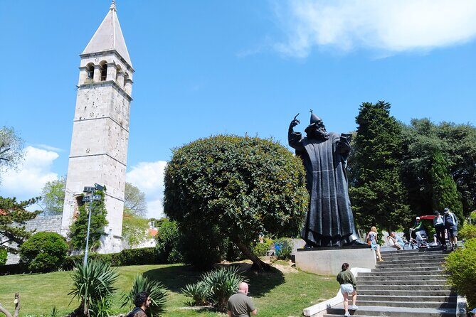 Private History tour - small group - Inside the Palace: The Peristyle and Beyond