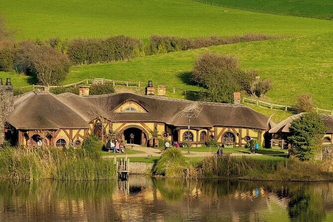 Private Hobbiton Movie Set and Rotorua Day Trip from Auckland - Starting Point & Transportation
