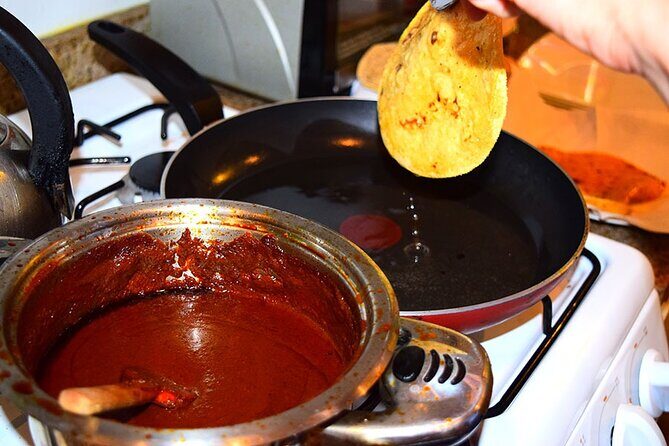 Private Home Cooking Experience in Mexico City with Alex and Ale - Who Should Consider This Tour?