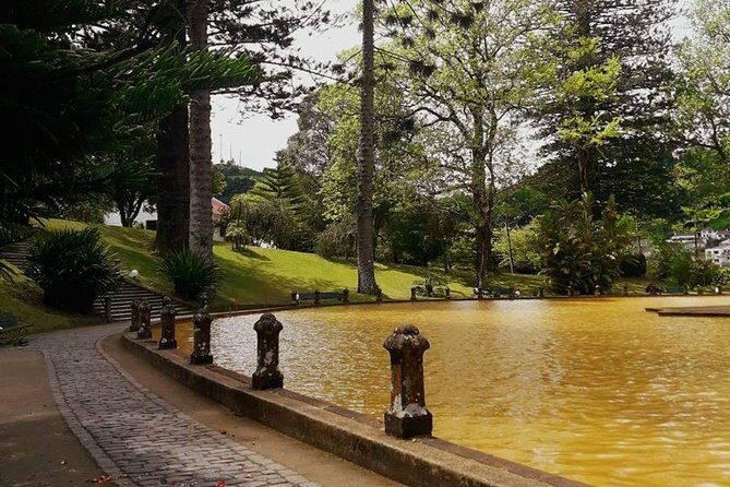 PRIVATE Hybrid 4X4 Tour - Full Day Furnas (Inc Hot Springs and 3 Course Lunch) - The Journey Begins: From Lakeside Serenity to Volcano’s Heart