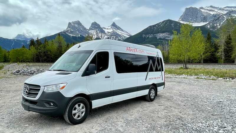 Private Icefields Parkway Tour w/ Lake Louise & Moraine Lake - FAQs