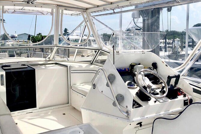 Private Island & Fishing Charters in Key West 37ft Knotty Cowgirl - FAQ