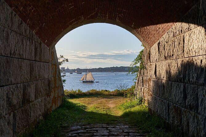 Private Island Fort Tour in Casco Bay: Boat Cruise & Island Tour - An Authentic Look at the Private Island Fort Tour in Casco Bay