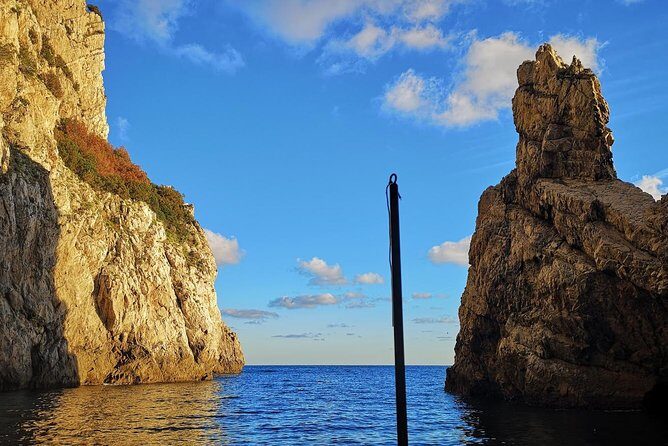 Private Island of Capri by Boat - FAQ