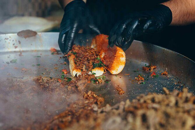 PRIVATE ISTANBUL FOOD TOUR & Hidden Pearls of the old city - Analyzing Value and Experience