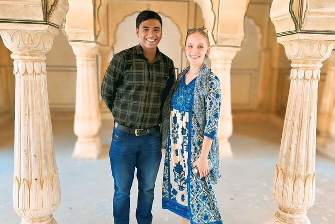 Private Jaipur Full Day Tour - Transportation and Guide Experience