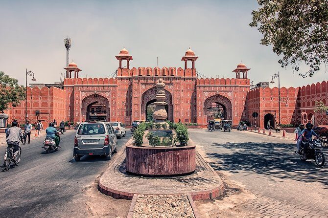 Private Jaipur Walking and Tasting Tour - Exploring the City Palace of Jaipur