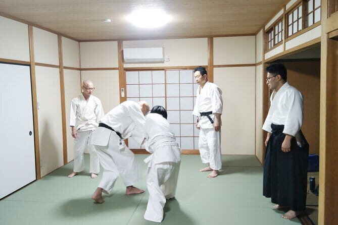 Private Japanese Martial Arts and Samurai Experience in Gifu - What This Tour Offers and How It Stands Out