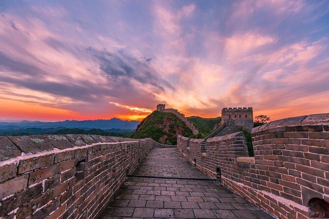 Private Jinshanling relax photo tour by sunset - An In-Depth Look at the Jinshanling Sunset Photo Tour