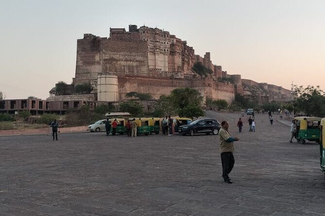 Private Jodhpur Full Day City Sightseeing Tour By Tuk Tuk - Exploring Jodhpur in Comfort and Style: The Tuk-Tuk Experience