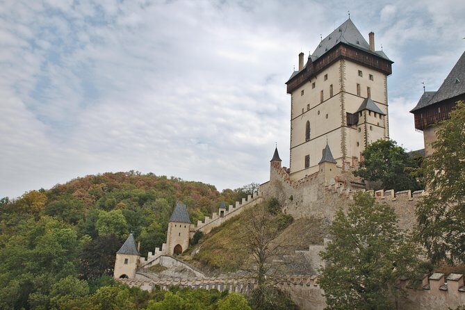 Private Karlstejn castle tour from Prague with Lunch & Admission - What Makes This Tour Stand Out?