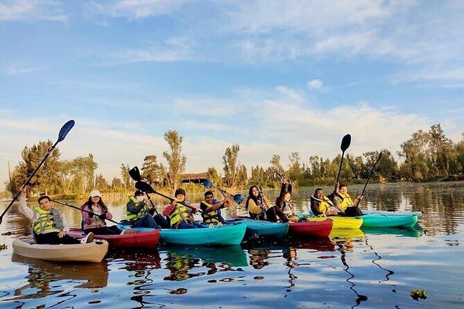 Private Kayak tour through the canals of Xochimilco - Key Points