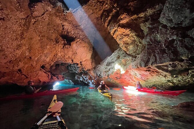 Private Kayaking Experience in Parga area - FAQ