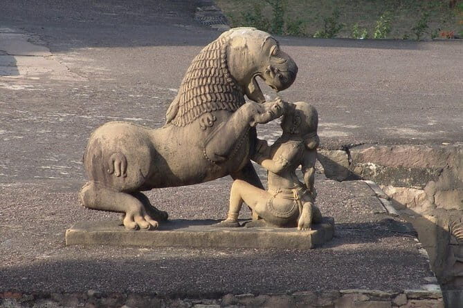 Private Khajuraho Tour from Delhi by Round Trip Overnight Train - Key Points