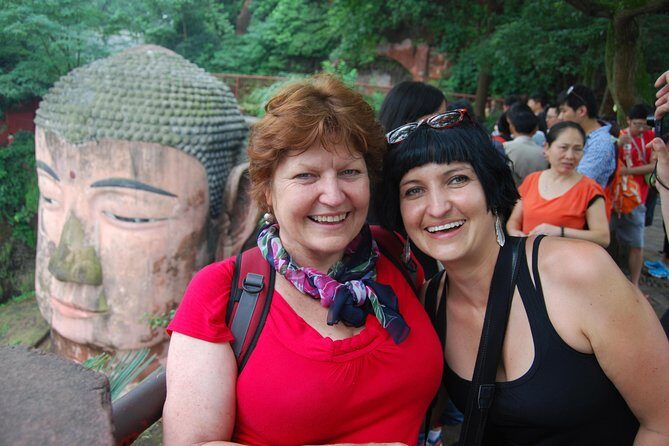 Private Leshan Giant Buddha and Local Food Tasting Trip - The Itinerary Breakdown: What to Expect