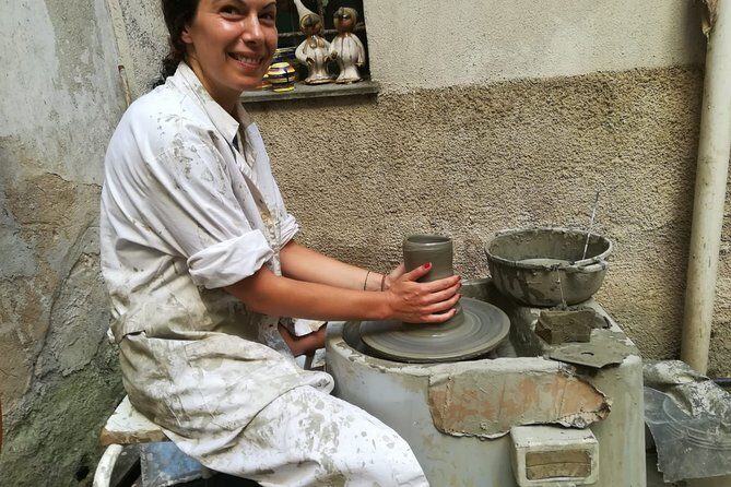 Private Lesson on the Ceramic Tradition in Vietri sul Mare - Analyzing the Value