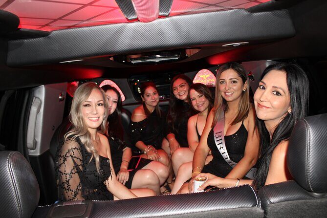 Private Limo 2.5hr Tour of Vegas with Champagne - A Stylish Way to See Vegas