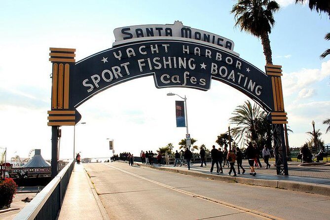 Private limo 4-Hour Tour: Hollywood, Santa Monica and Venice - Practical Details