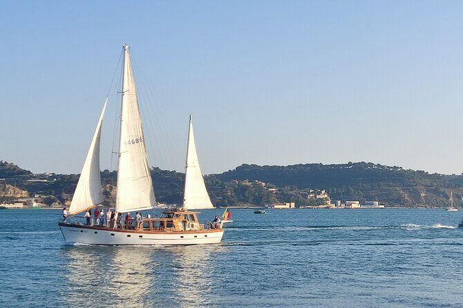 Private Lisbon Airport to City Transfer - Key Points