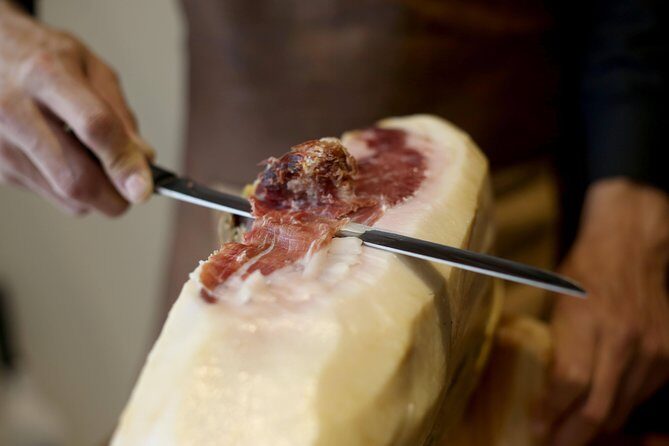 Private Lisbon Tour with Premium Portuguese Wine and Tapas Tasting - A Deep Dive into the Lisbon Experience