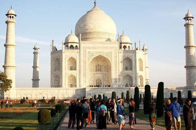 Private Local Agra Sightseeing Tour with Lunch & Entry Fee - FAQs
