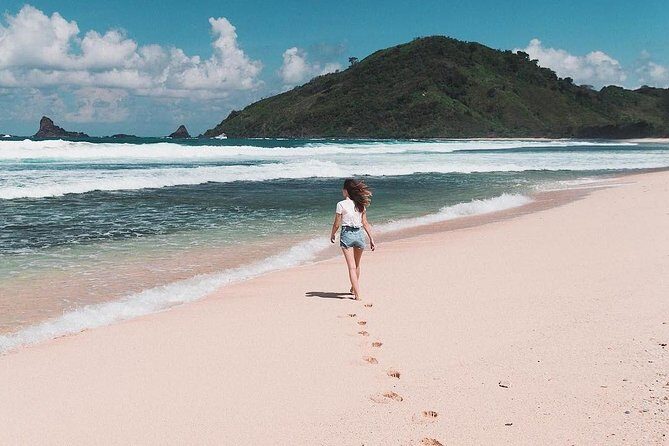 Private Lombok Hidden Beach Tour: Elak Elak, Sekotong, and Mekaki Beach - Authenticity and Practicality: What You Can Expect