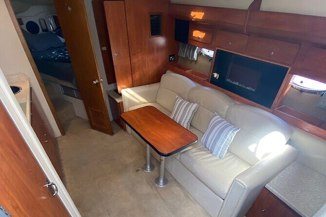 Private Luxury 45' Bay Cruiser Tour in San Diego: Suitable for Any Events - FAQ