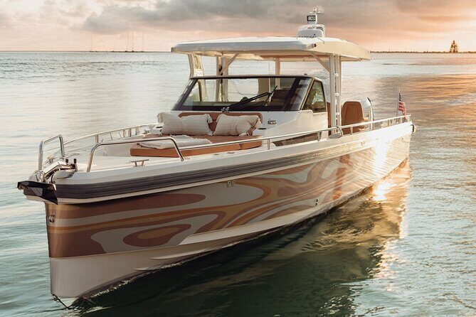 Private Luxury Boat Charter to Egmont, Fort DeSoto and Shell Key - Key Points