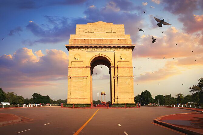 Private Luxury Full Day New and Old Delhi City Tour - Exploring the Day in Detail: What to Expect