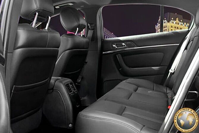 Private Luxury Las Vegas Airport Arrival Transportation - A Luxurious Start to Your Vegas Adventure: Private Luxury Las Vegas Airport Arrival Transportation