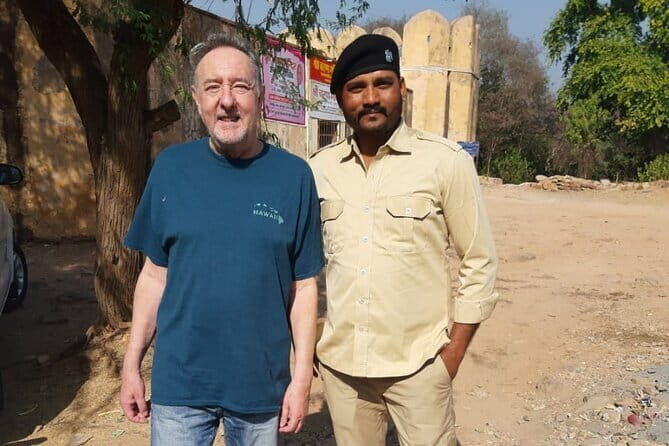 Private Luxury Same Day Agra Sightseeing Tour from Delhi - Practical Tips for Travelers