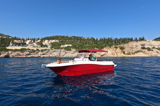 Private luxury speedboat tour-Islands, caves, beaches, snorkeling - Introduction