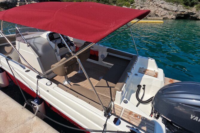 Private luxury speedboat tour-Islands, caves, beaches, snorkeling - What This Speedboat Tour Offers