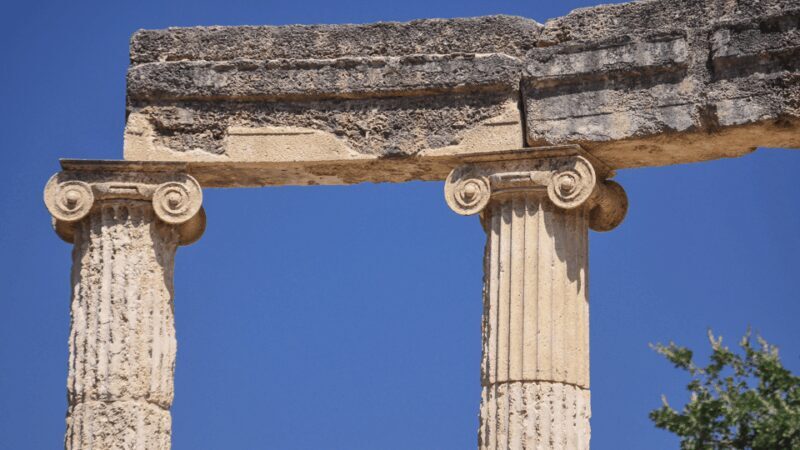 Private Luxury Tour: Delphi, Arachova and Hosios Loukas - The Charm of Arachova: Mountain Village Delight