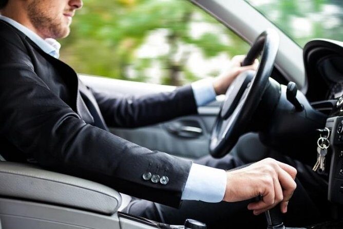 Private Luxury Transfer from Fiumicino Airport to Rome - Key Points