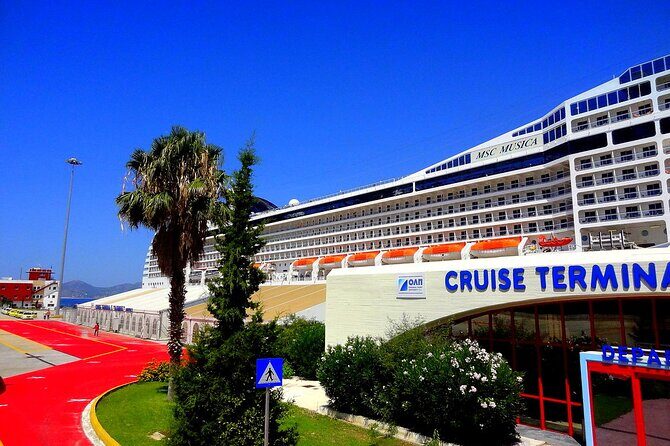 Private Luxury Transfer from Piraeus Port to Athens Airport - The Sum Up
