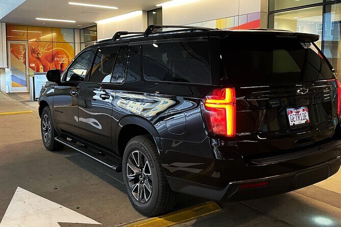 Private Luxury Transportation between Denver and Denver Airport - Key Points
