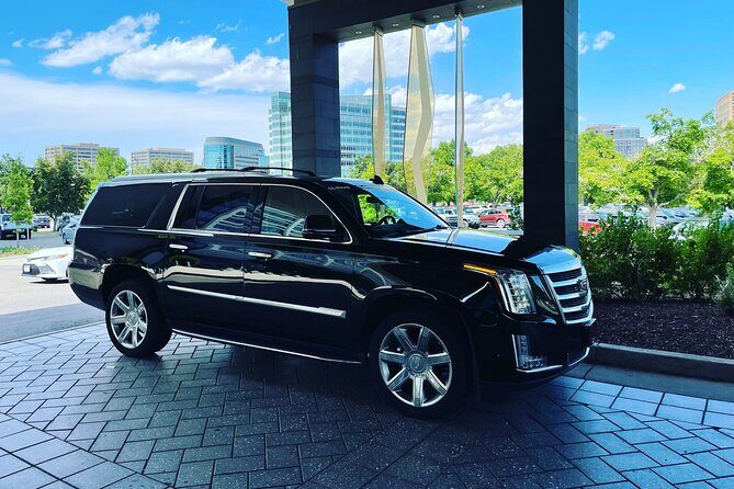 Private Luxury Transportation between Denver and Denver Airport - Who Is This Service Best For?