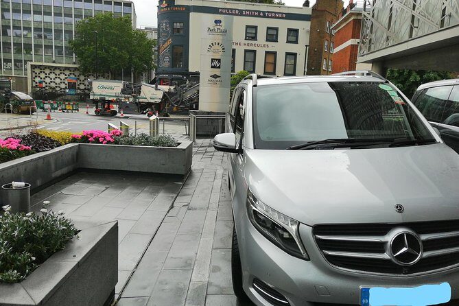 Private Luxury Transportation: London Hotel to Dover with Stopover Leeds Castle - An In-Depth Look at the Private Luxury Transfer from London to Dover