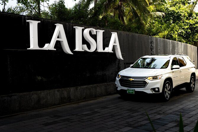 Private Luxury Van with Chauffeur to Restaurants (Round Trip) - A Luxurious Ride Through Cancun: Private Van with Chauffeur to Restaurants