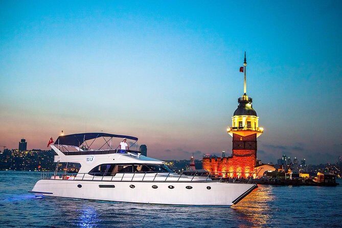 Private Luxury Yacht Cruise in Istanbul Bosphorus - Exploring Istanbul from the Water: What You Can Expect