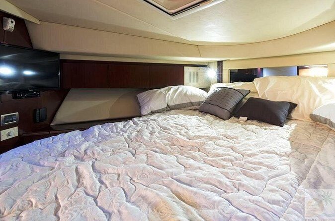 Private Luxury Yacht for up to 12 people - FAQ