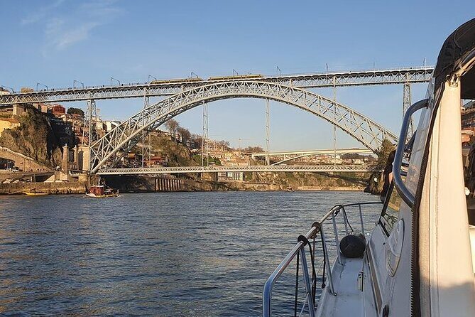 Private Luxury Yacht Sunset, Daytime or Night Cruise in Porto - Key Points