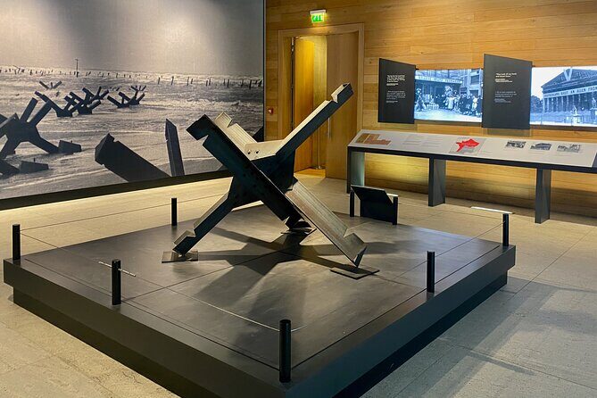 Private M.St.-Michel D-Day Omaha Pointe du Hoc American Cemetery - A Deep Dive into the Experience