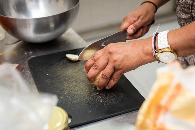 Private Market Tour and Portuguese-Goan Cooking Class with Paula - Why This Experience Excels