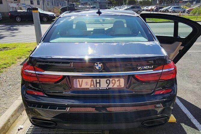 Private Melbourne Airport Transfers To City (Sedan, SUV, or Van) - FAQs