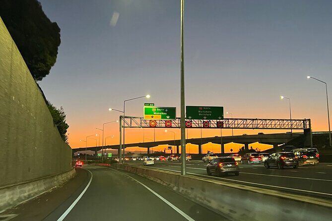 Private Mini Van Transfer From Auckland City To Auckland Airport - Practical Tips for Travelers